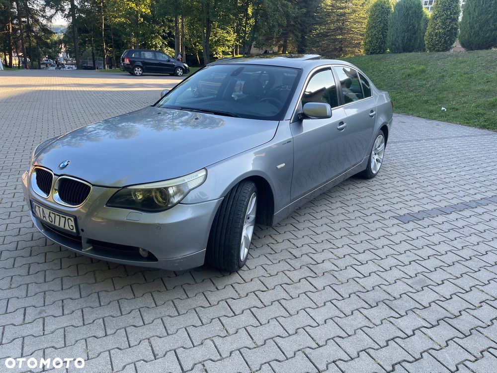 BMW Seria 5 520i - 4