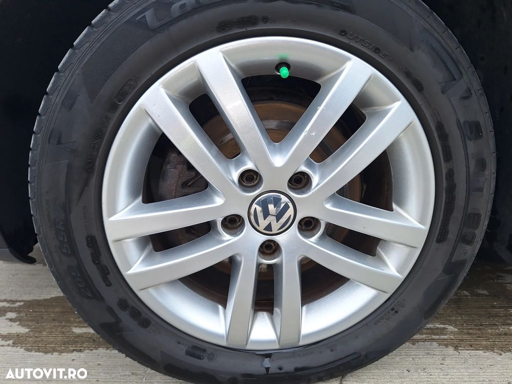Volkswagen Touran 2.0 TDI Trendline - 18