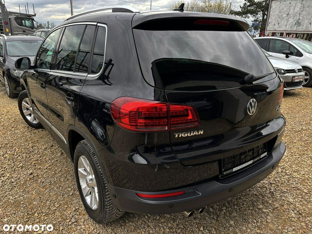 Volkswagen Tiguan 2.0 TDI DPF 4Motion BlueMotion Technology DSG Track & Style - 4