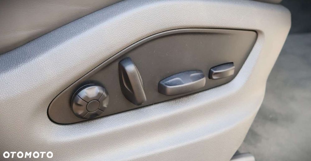 Porsche Cayenne - 20