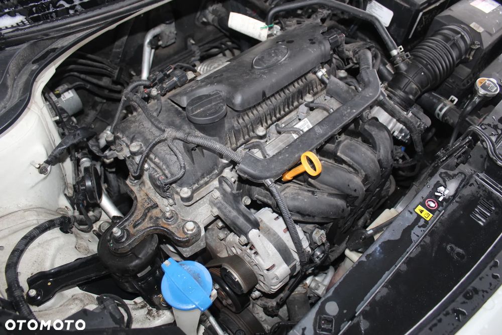 Kia Rio 1.4 L - 14