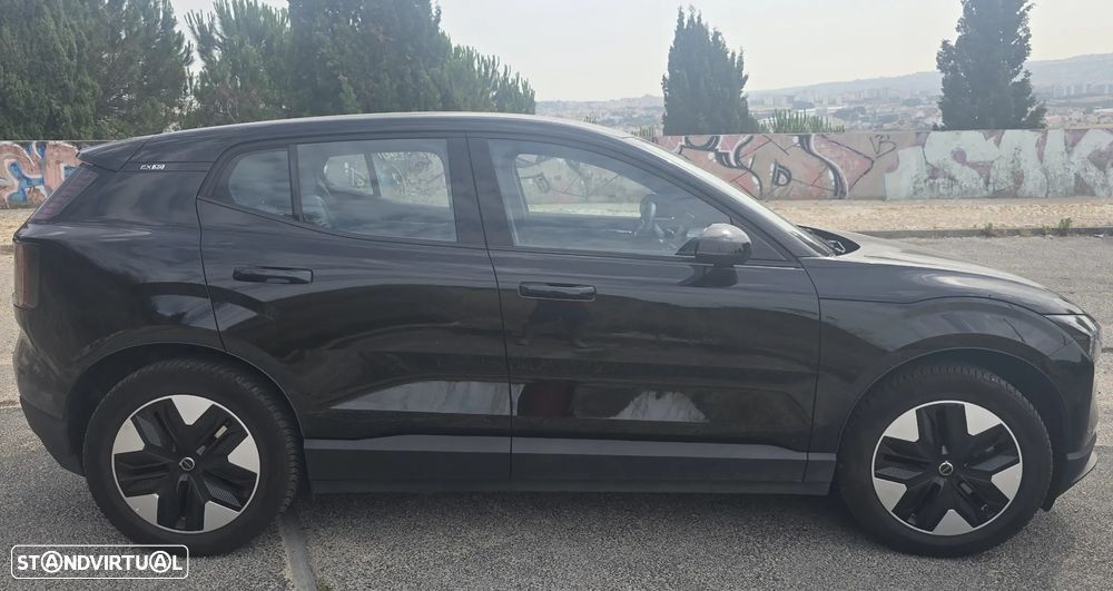 Volvo EX30 Single Motor Extended Range RWD Core - 4