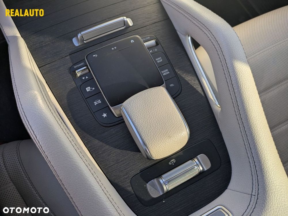 Mercedes-Benz GLE - 12