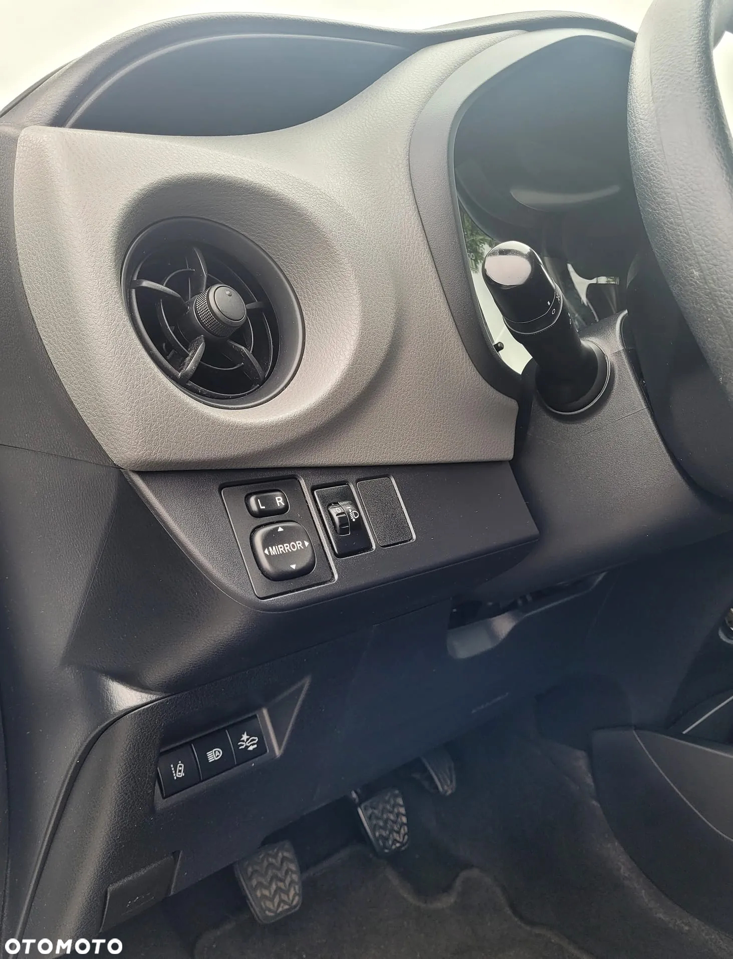 Toyota Yaris 1.0 Active - 9
