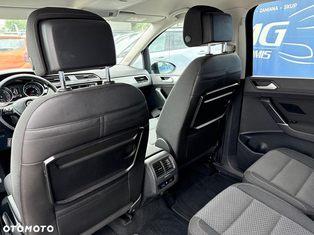 Volkswagen Touran 1.6 TDI SCR BlueMotion Technology DSG Trendline - 13