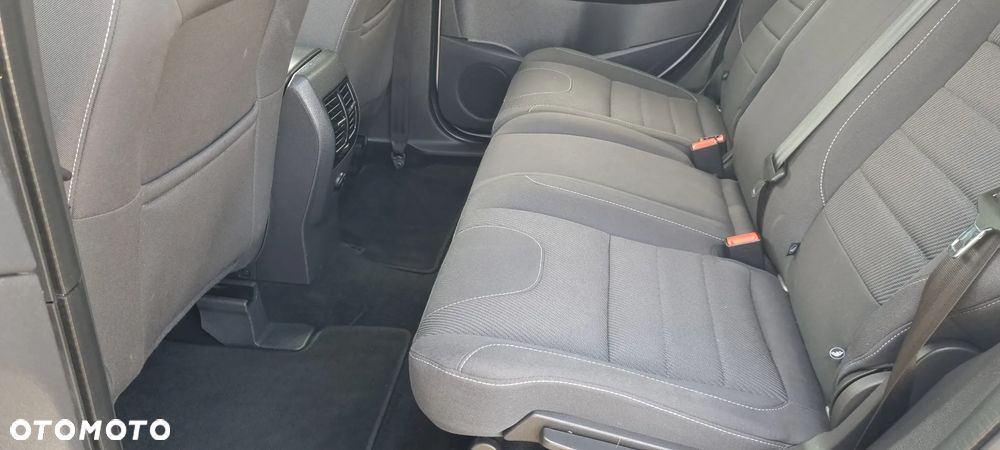 Ford Kuga - 22