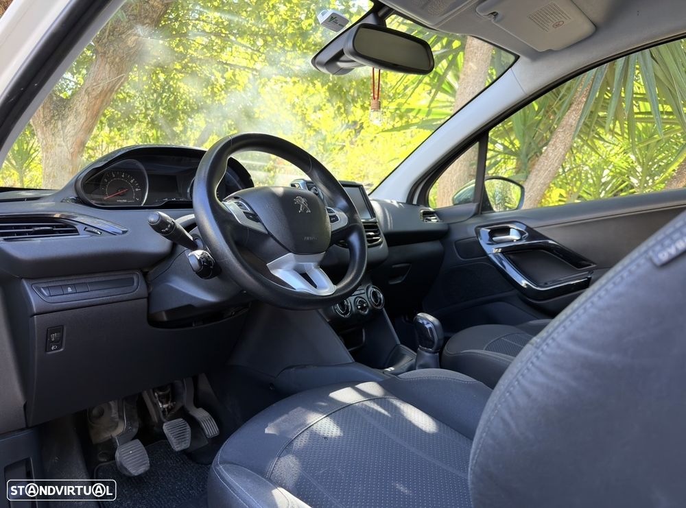 Peugeot 208 1.2 VTi Active - 6