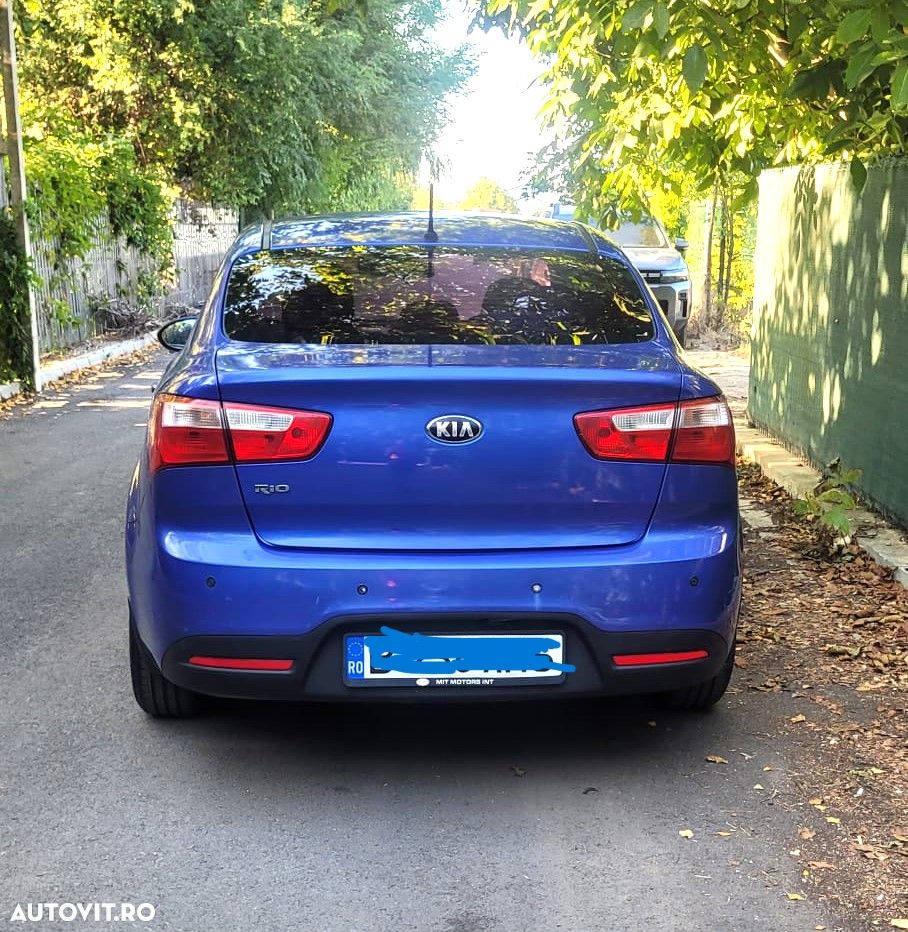 Kia Rio - 6