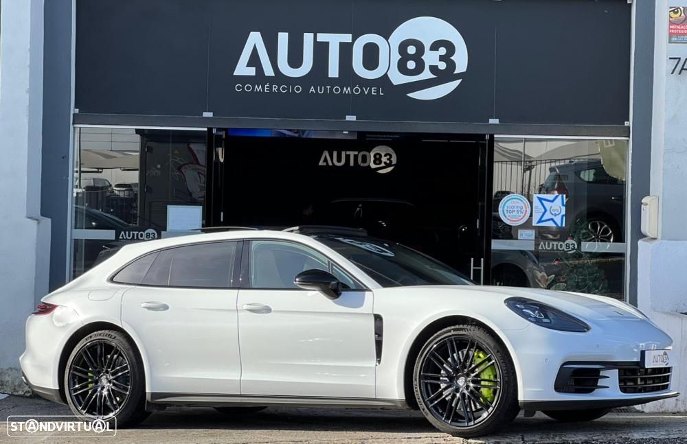 Porsche Panamera Sport Turismo 4 E-Hybrid - 1