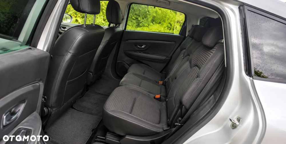 Renault Scenic - 8