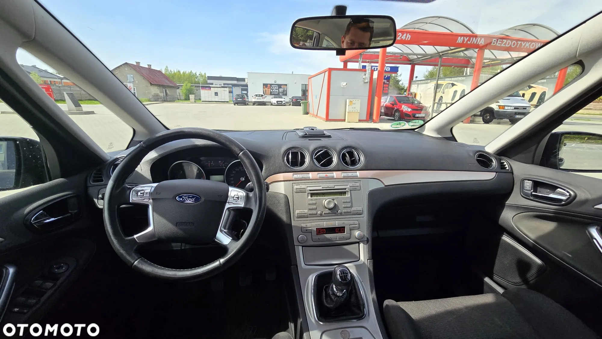 Ford S-Max - 13