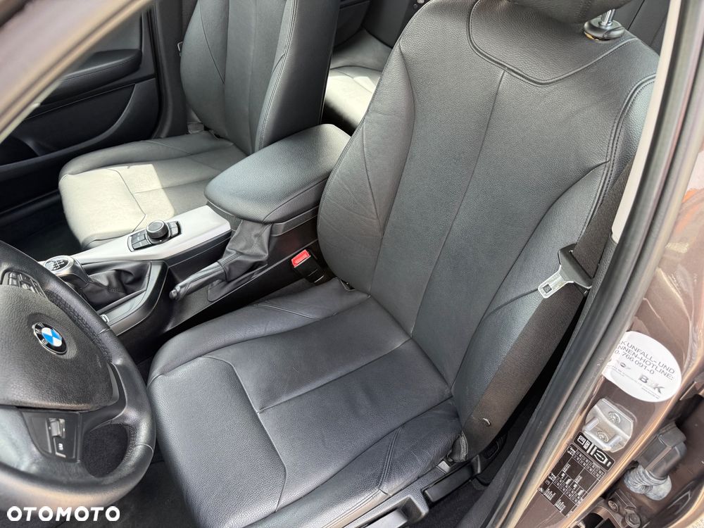 BMW Seria 1 116i Sport Line - 14