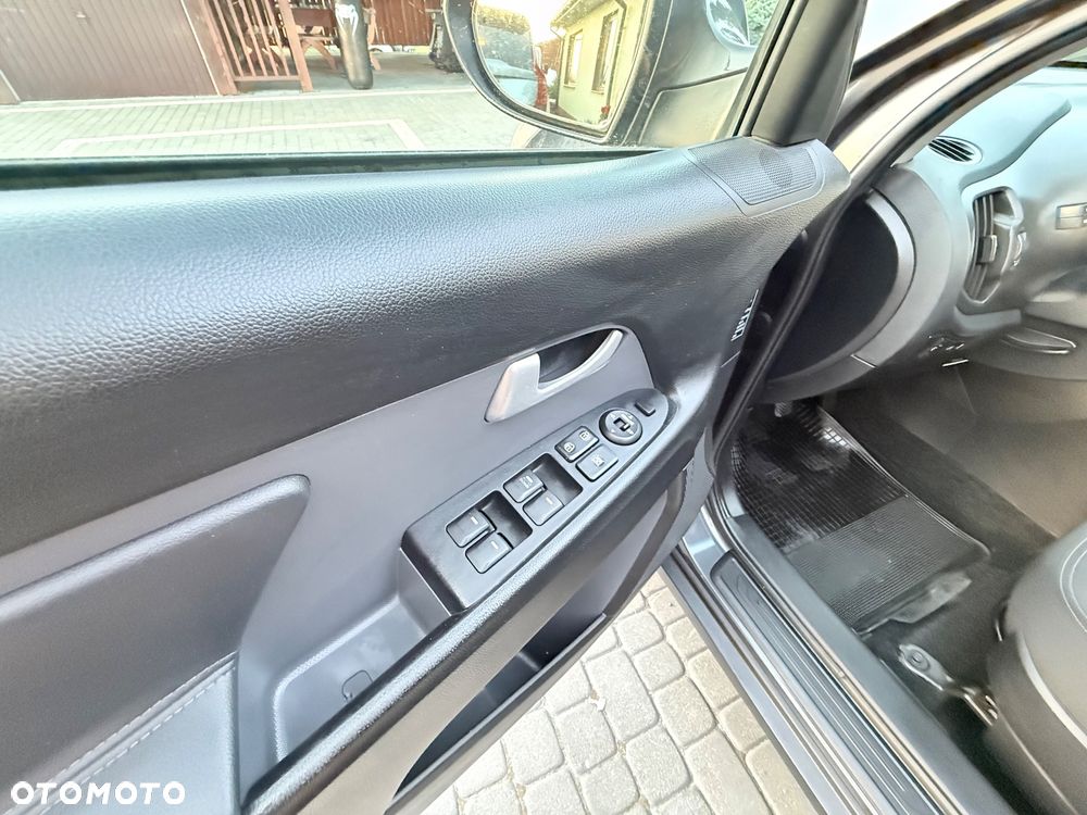 Kia Sportage 1.7 CRDI S 2WD - 22