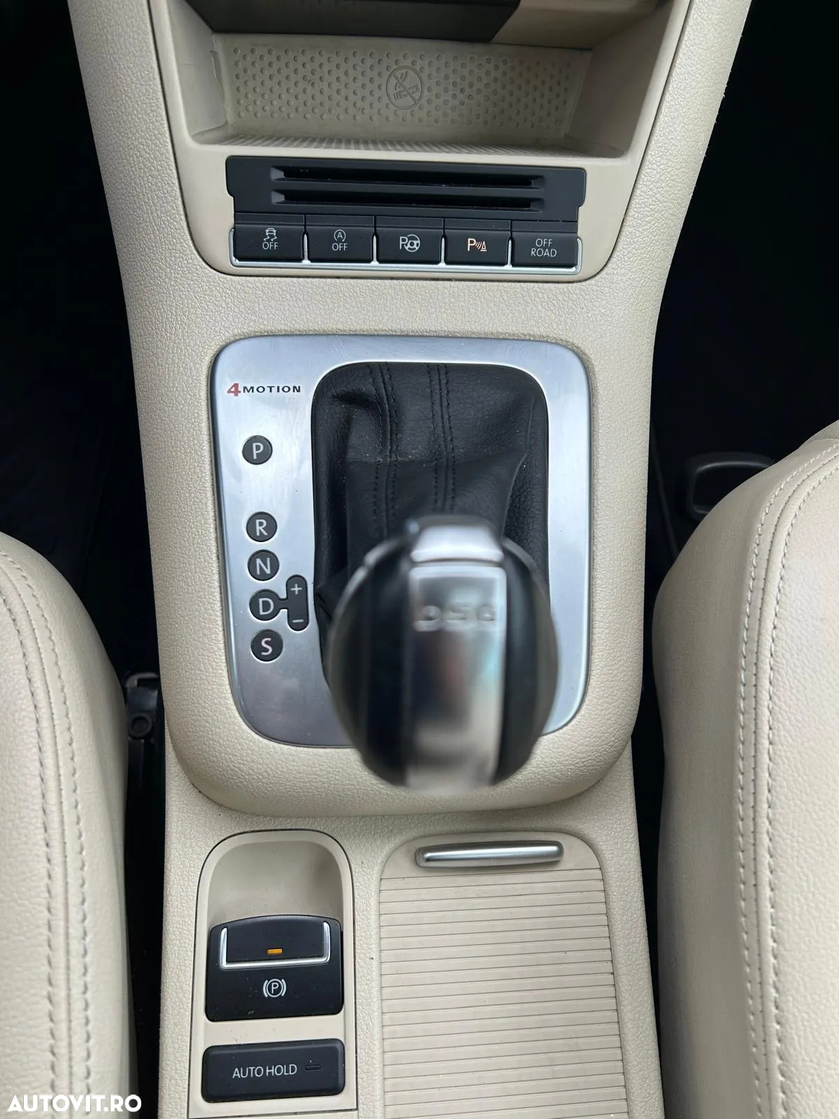 Volkswagen Tiguan 2.0 TDI 4Motion DSG BMT Track & Style - 10