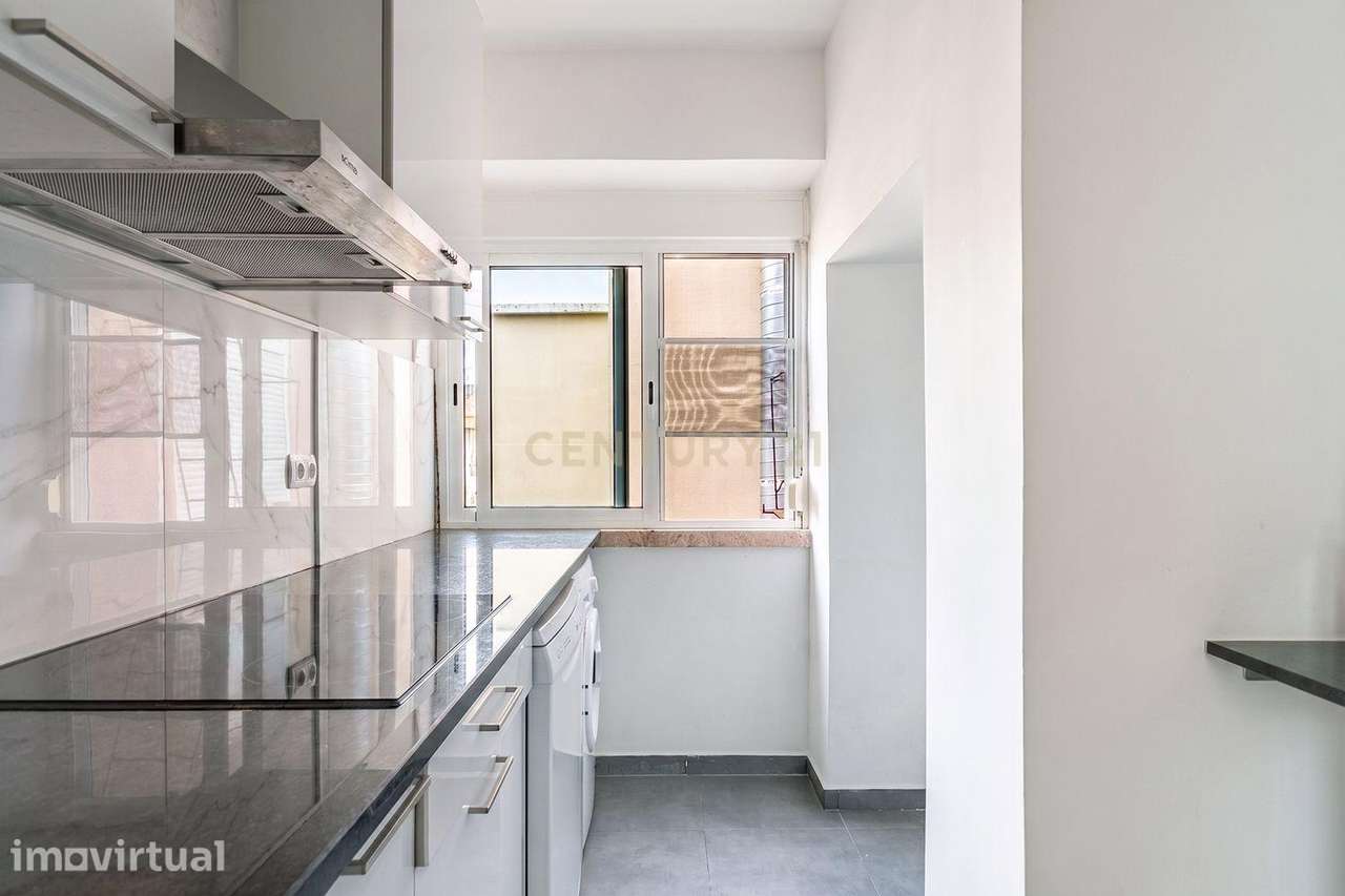 Apartamento T2 Remodelado no Centro de Odivelas — Conforto e Excelente - Grande imagem: 2/21