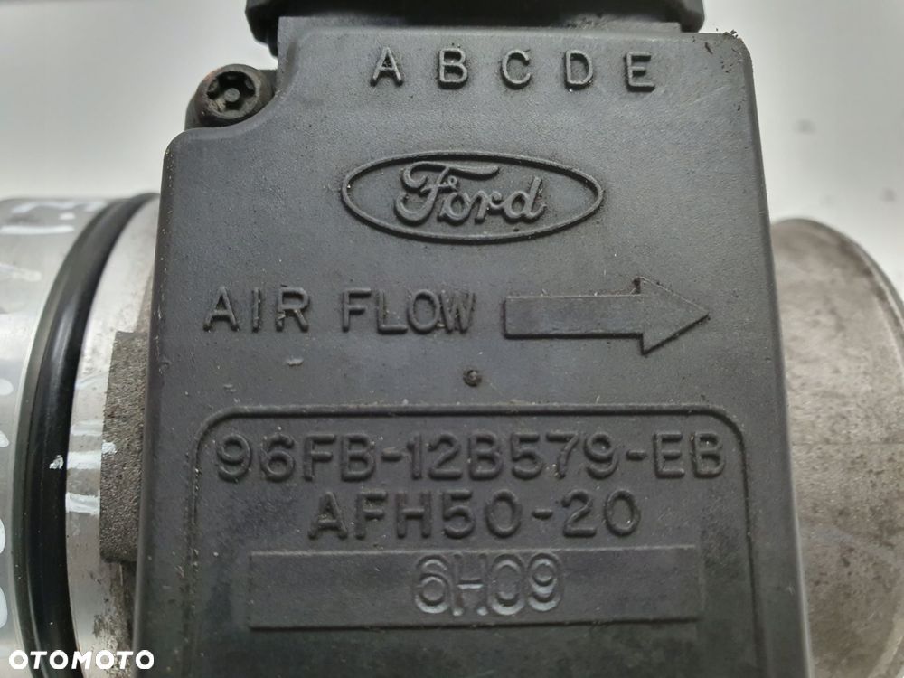 PRZEPŁYWOMIERZ POWIETRZA Ford Fiesta IV MK4 1.3 i _ 96FB-12B579-EB - 2