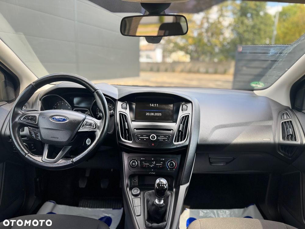Ford Focus - 22
