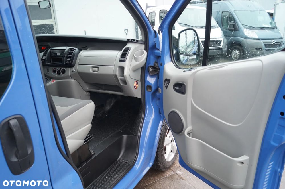 Renault Trafic - 21