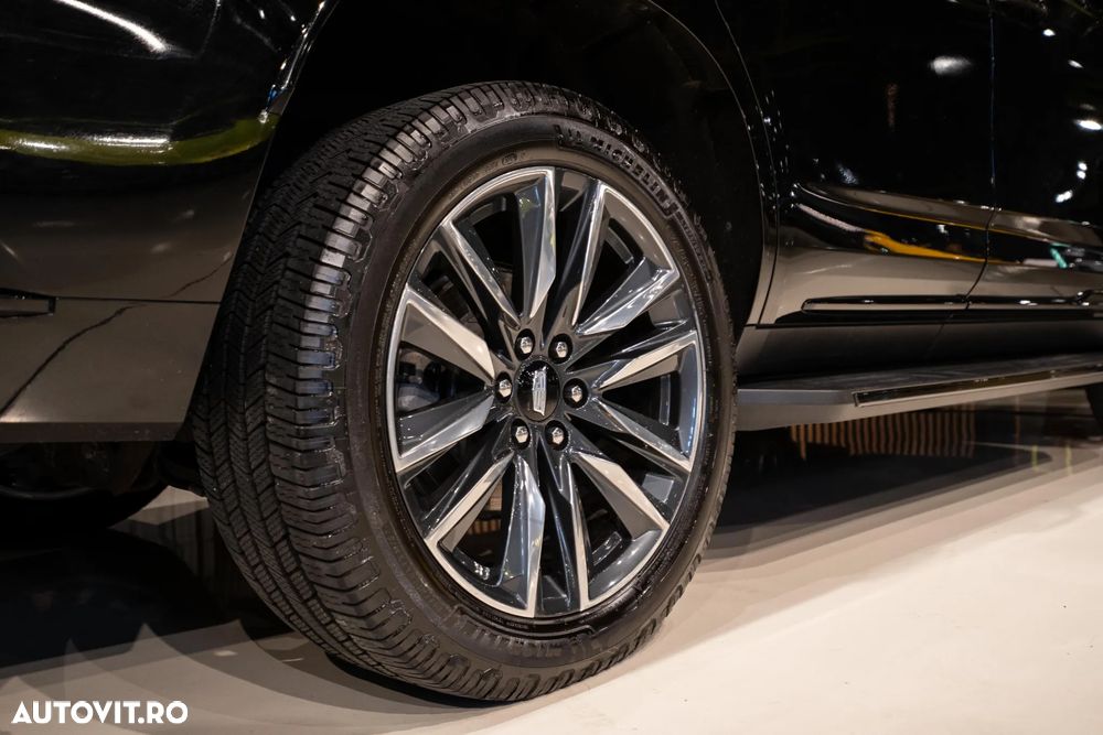 Cadillac Escalade 6.2 V8 AWD AT Platinum - 18