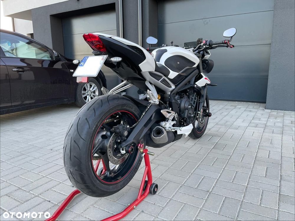 Triumph Street Triple - 3