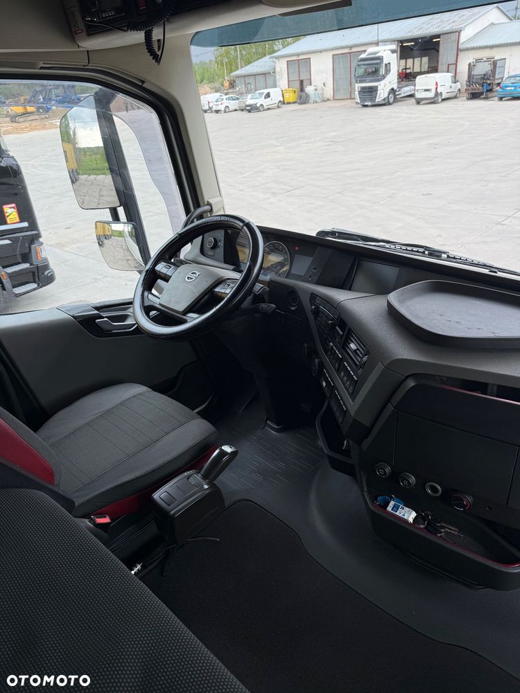 Volvo FH460 - 11