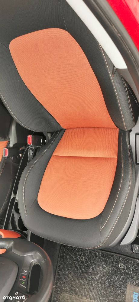 Hyundai i10 1.2 Fifa World Cup Edition - 13