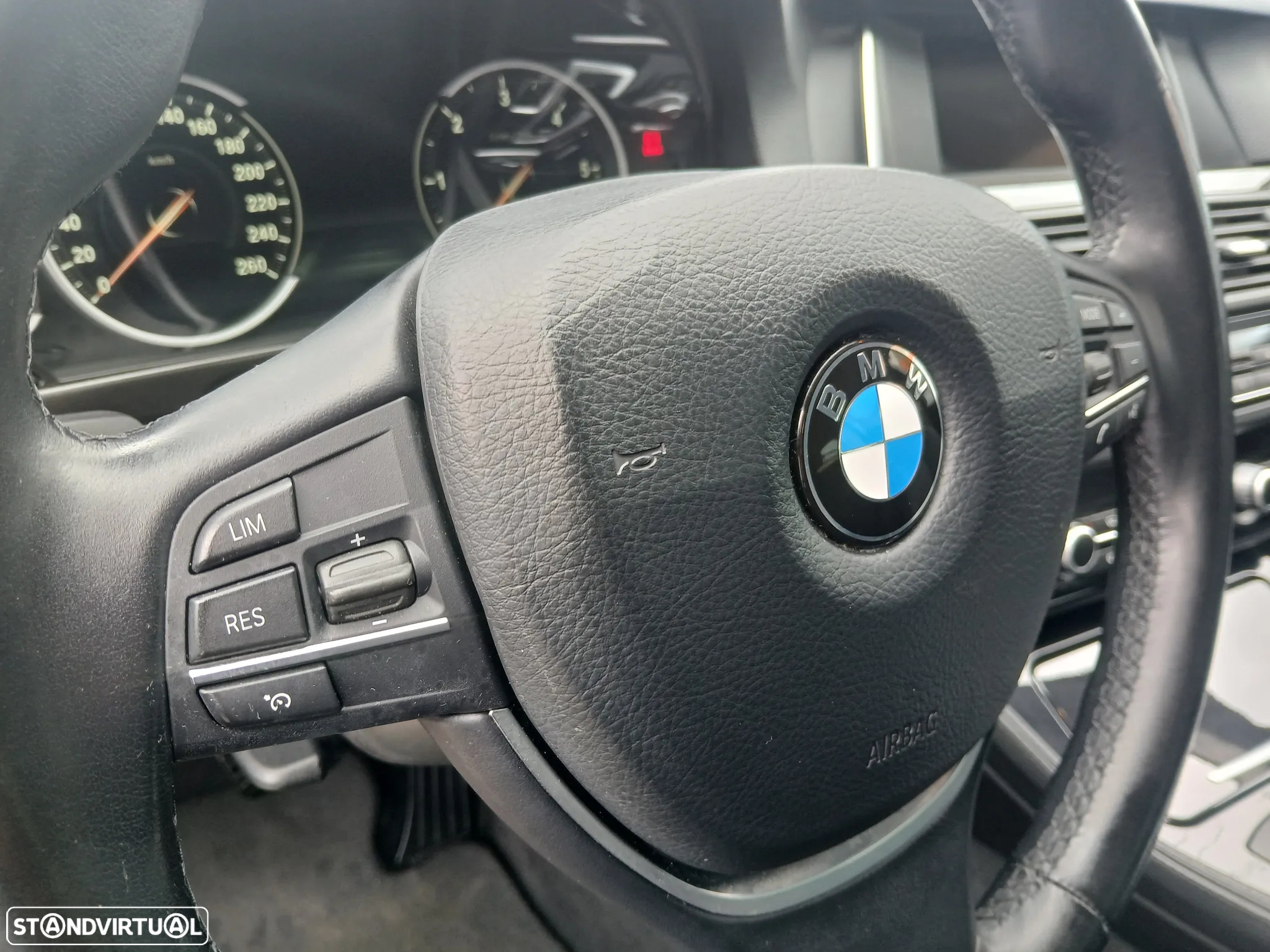 BMW 520 d Auto - 37