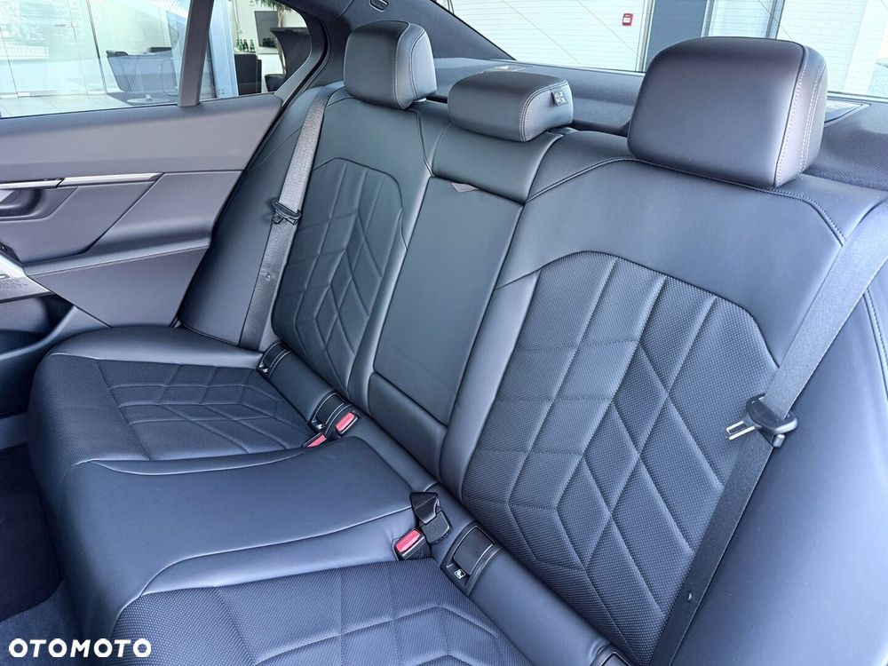 BMW Seria 5 - 33