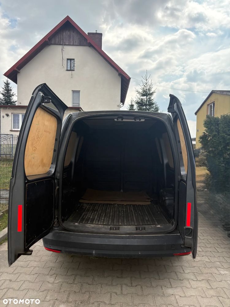Volkswagen Caddy Maxi - 11