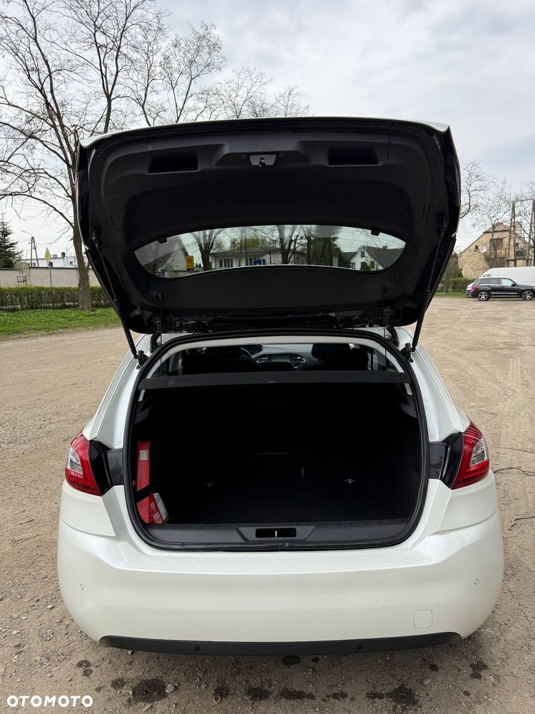 Peugeot 308 1.2 PureTech Allure S&S - 3