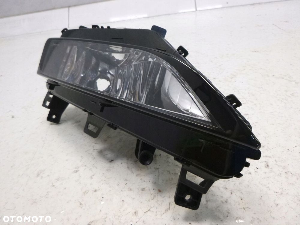 SKODA OCTAVIA 4 HALOGEN LAMPA DRL LED PRAWY PRZÓD - 5
