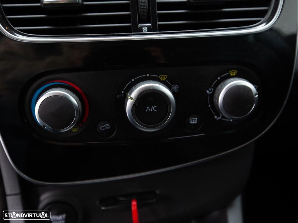Renault Clio 1.5 dCi Limited - 15
