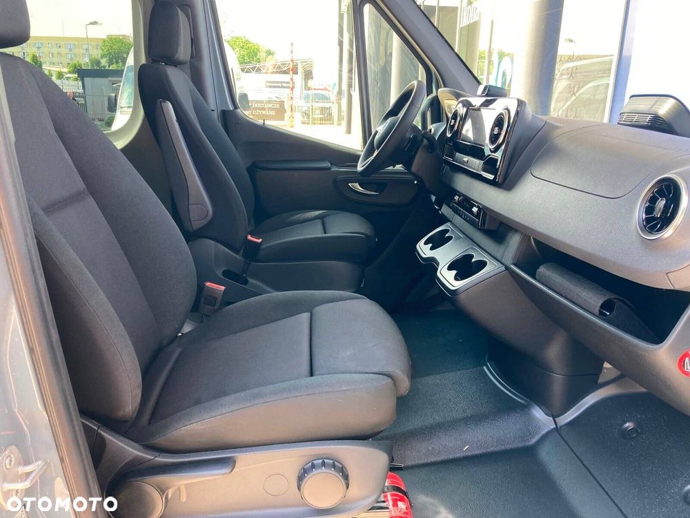 Mercedes-Benz Sprinter Sprinter - 20