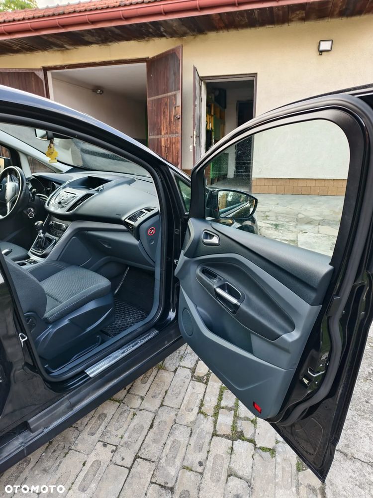 Ford Grand C-MAX - 9