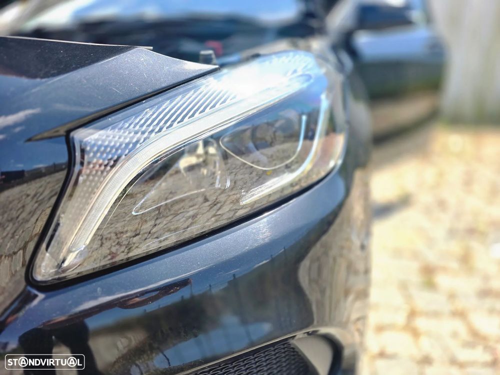 Mercedes-Benz A 180 d AMG Line - 14