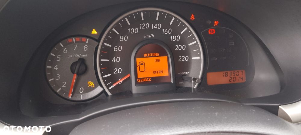 Nissan Micra 1.2 Bild der Frau - 14