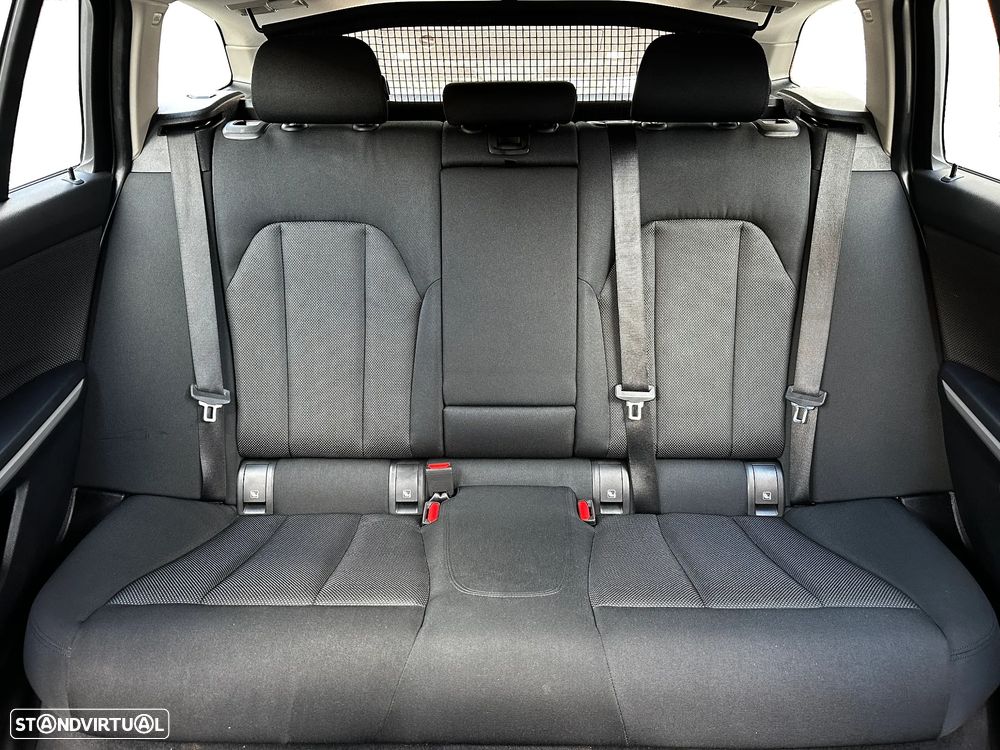 BMW 318 d Touring Advantage Auto - 44