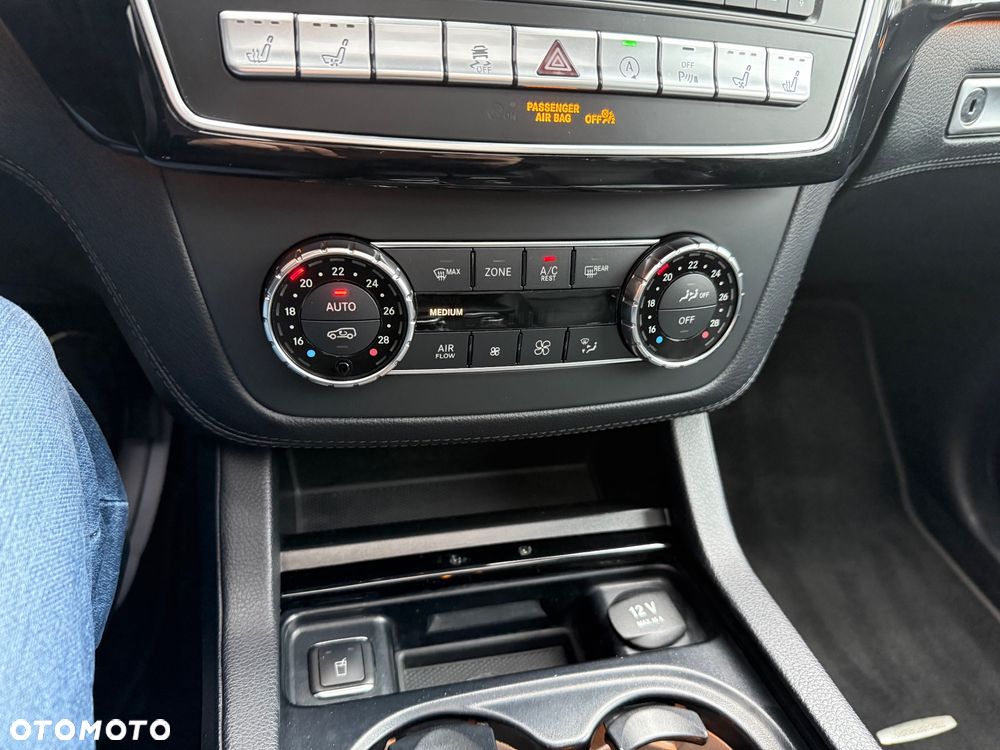 Mercedes-Benz GLS 350 d 4-Matic - 23