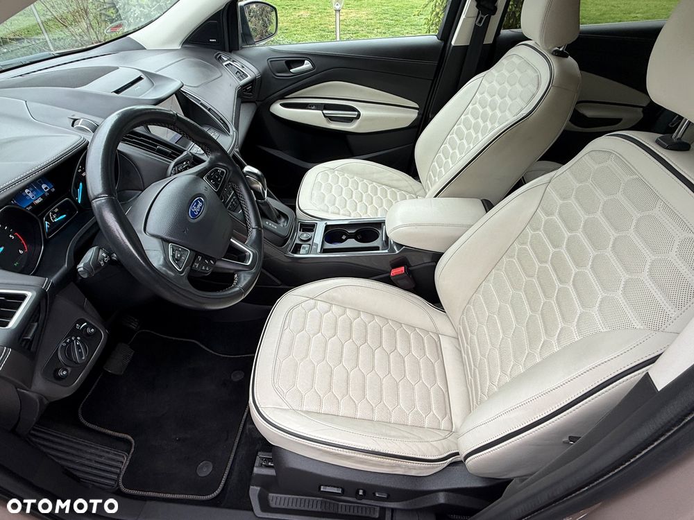 Ford Kuga 2.0 TDCi 4x4 Vignale - 27