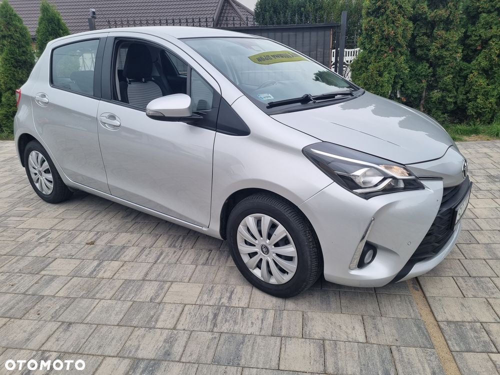 Toyota Yaris 1.5 Premium - 5
