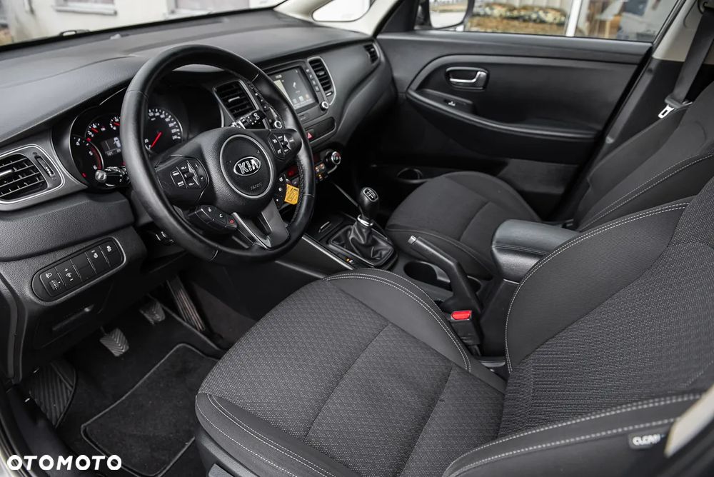 Kia Carens 1.7 CRDi L 7os - 5