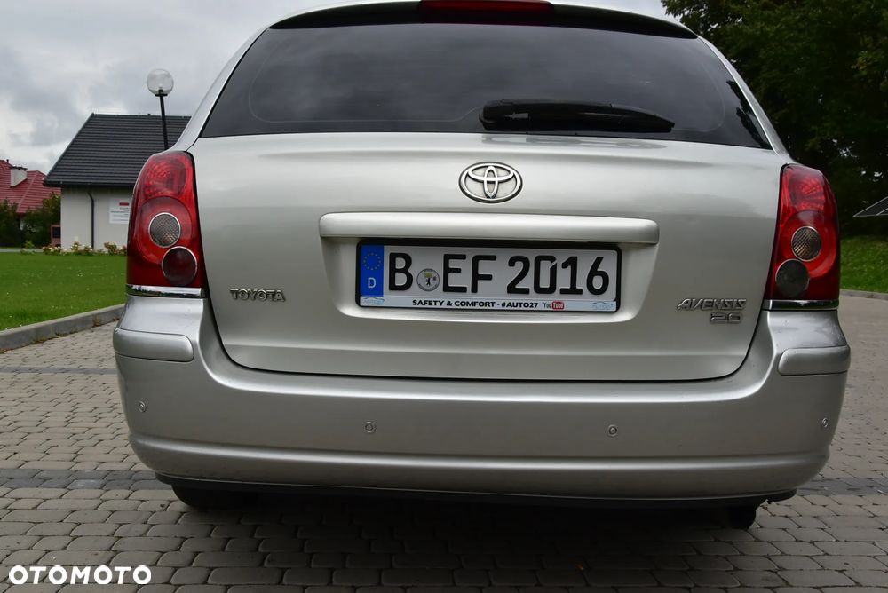 Toyota Avensis 2.0 VVT-i Automatik Executive - 24
