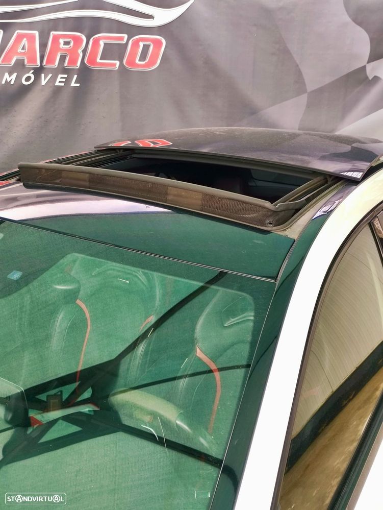 Mercedes-Benz A 45 AMG - 8