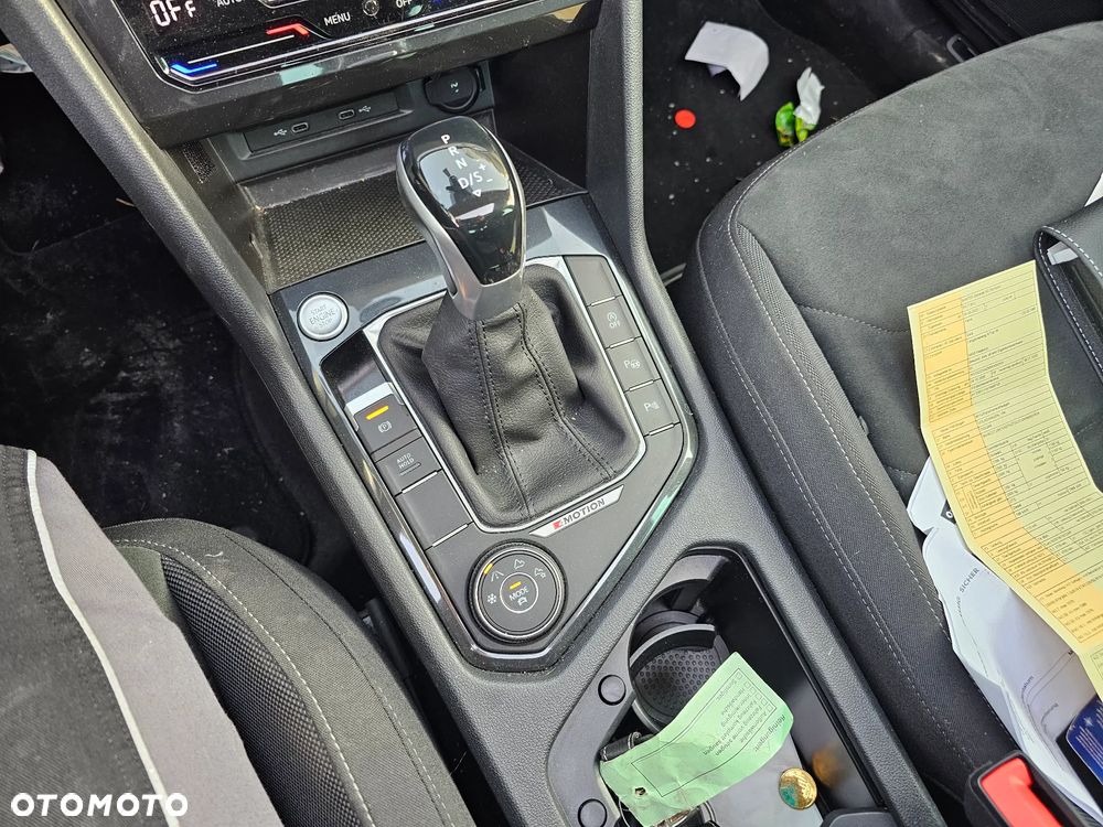 Volkswagen Tiguan 2.0 TDI SCR 4MotION DSG Elegance - 22