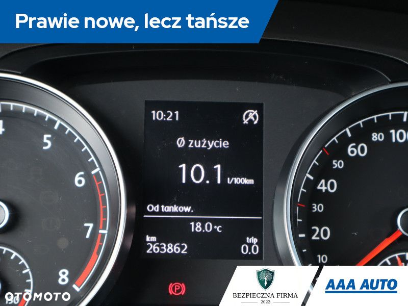 Volkswagen Golf - 23