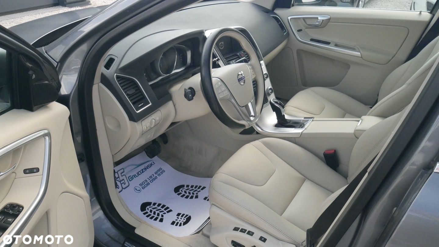Volvo XC 60 - 8