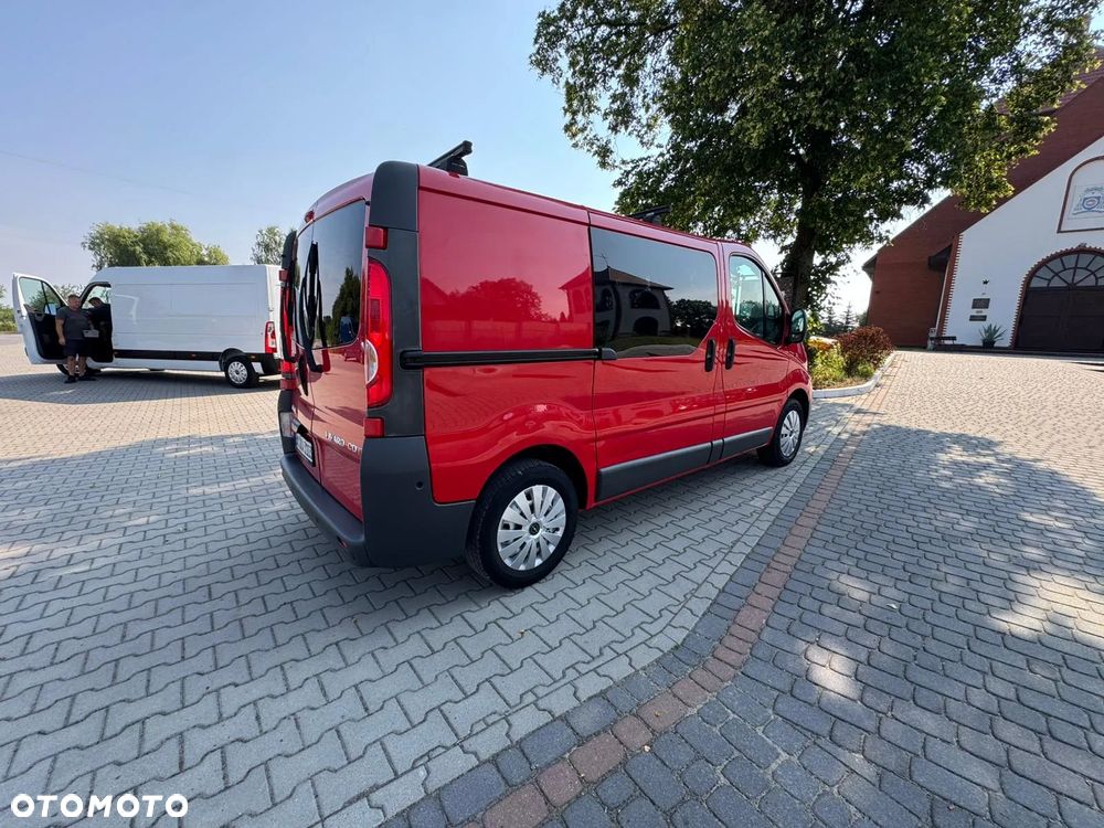 Opel Vivaro - 12