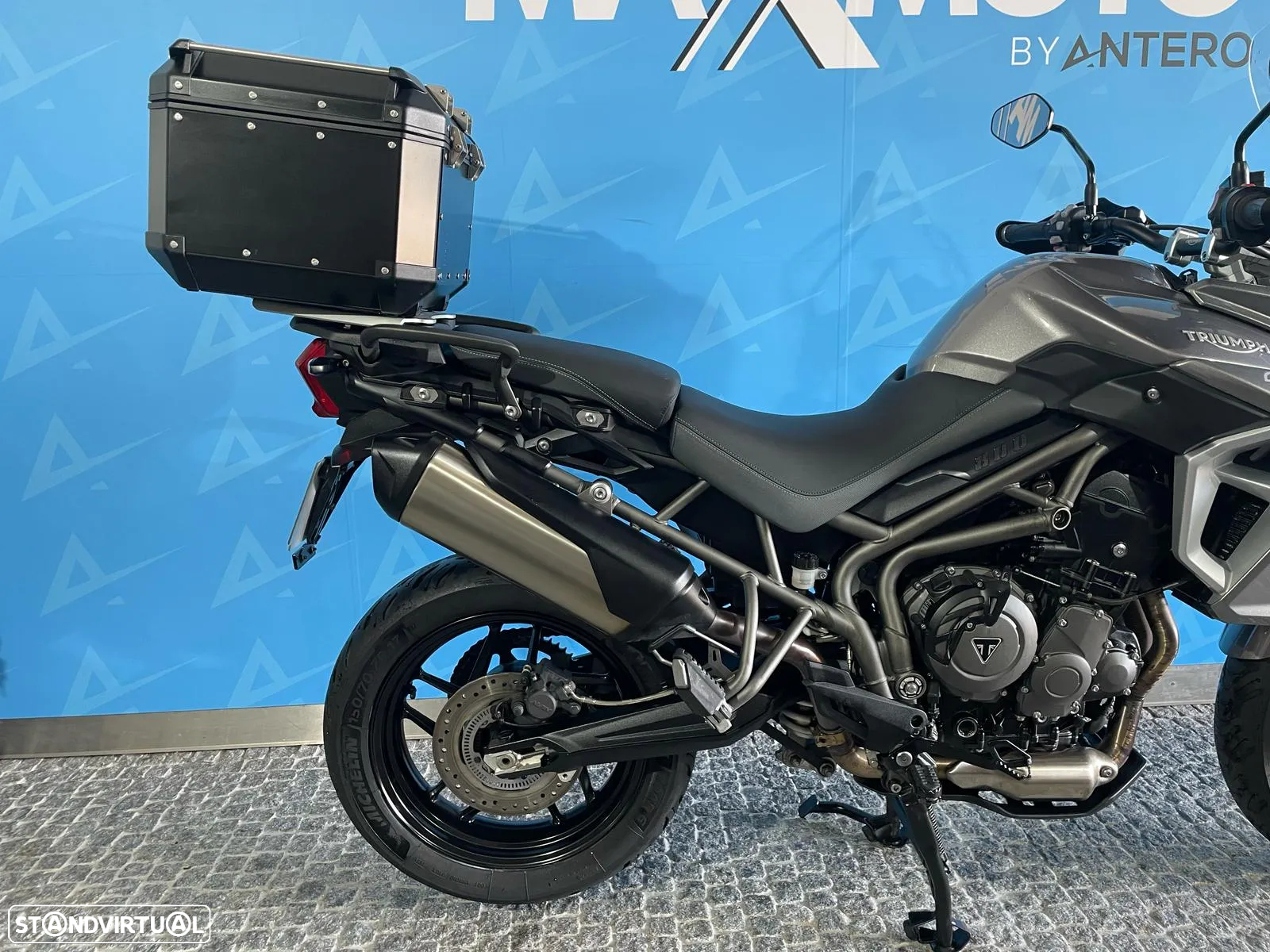 Triumph Tiger 800 XRT - 4
