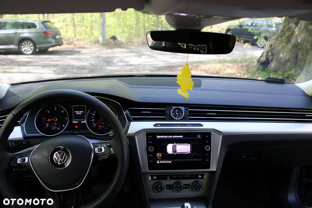 Volkswagen Passat 2.0 TDI SCR Comfortline DSG - 25