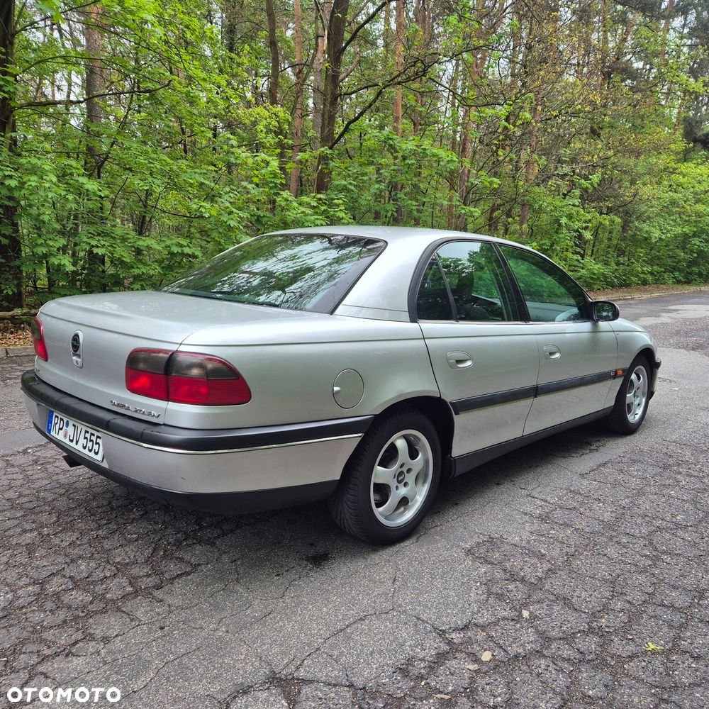 Opel Omega 2.0 CD - 6